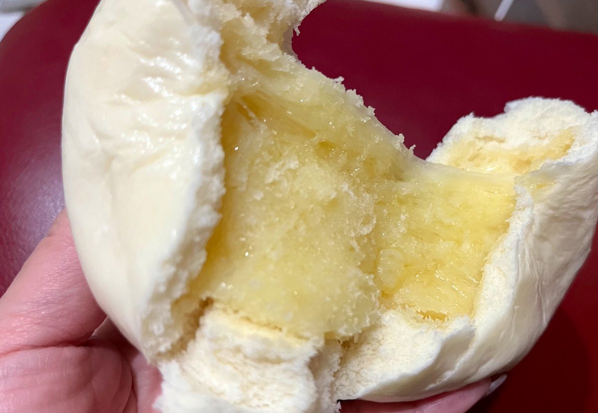 o_momo0201's tweet photo. ハピまんチーズ🧀

これ本当に美味しすぎるの
チーズがものすごいたっぷりで
レンジで温めると
溢れ出しそうになる☺️💕

おはよー☀️

#ハピまんチーズ
#お取り寄せ
#お取り寄せグルメ
#チーズ
#グルメ
#hapio
#gourmet
#cheese https://t.co/9qwN0s7oYx