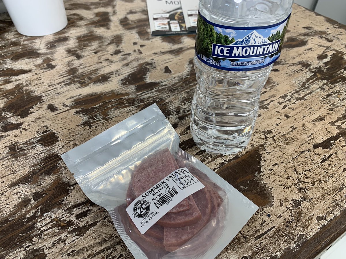 LeaAnnSeiler22's tweet image. Found this little gem in Hill City. 2C Farm Store is Open 24 hours and is COMPLETELY self-serve. So Cool!  Bonus: I ran into someone else from Riley, Ks! #ruralsolutions #ruralinnovations @networkkansas @marcipenner @KansasCommerce @Christy71543063 @SarahLaRosh @EPedersenKS