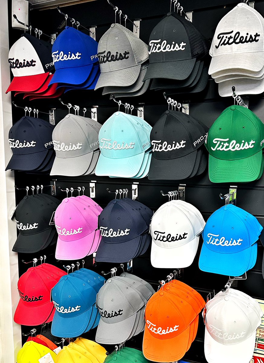 GolfClydeway's tweet photo. You can’t have too many hats…. new season, new colours, sold! 😍

#titleist #playersperformancecap #tourperformance #newcolours #newlids https://t.co/O3m1ll130w