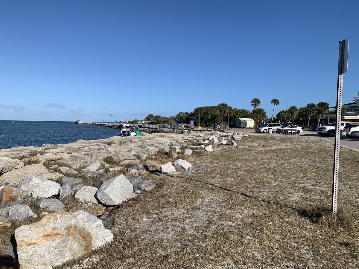 estherbower_tv's tweet image. We’re back on #MissionControl tonight @fox35orlando! @relativityspace is going to try + launch a 3D printed rocket to space. It’s been scrubbed the last two times bc of technical issues. The weather is gorgeous at Jetty Park, and there’s still a ton of open space to watch 🚀☀️