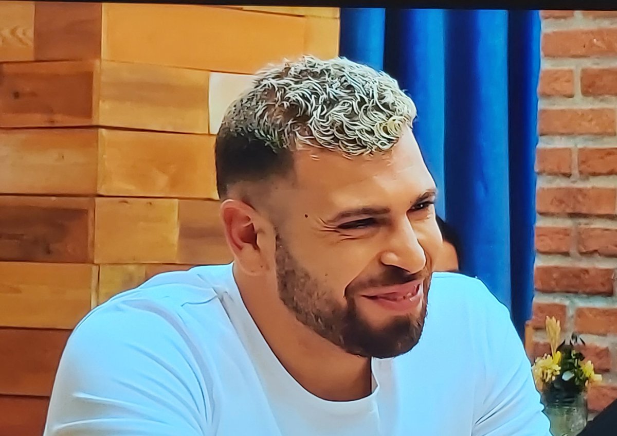 mangilmar's tweet photo. ¿Qué hace @JordiAlba en #firstdates22m? https://t.co/YR0BRSZLAj
