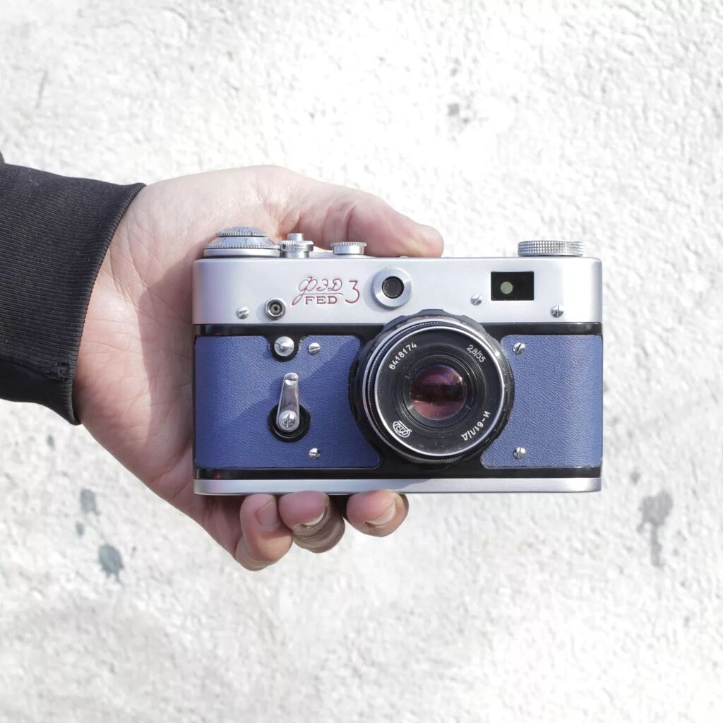 The #fed is in the news a lot lately. 

#jamaicaplain #shootmorefilm #ussr #35mm #filmphotography instagr.am/p/CqG20kwOzqM/