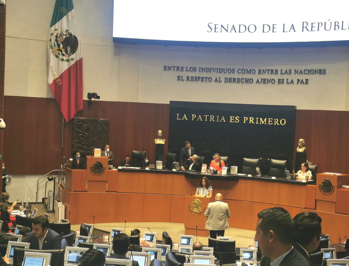 #LoUltimo ⚡

El Senado aprobó la creación del registro de deudores alimentarios

Con el cual se establecerán medidas de restricción en caso del incumplimiento de sus obligaciones

No podrán ser candidatos, tramitar licencia o pasaporte, y con ello, salir del país

#NoticiasRedMX