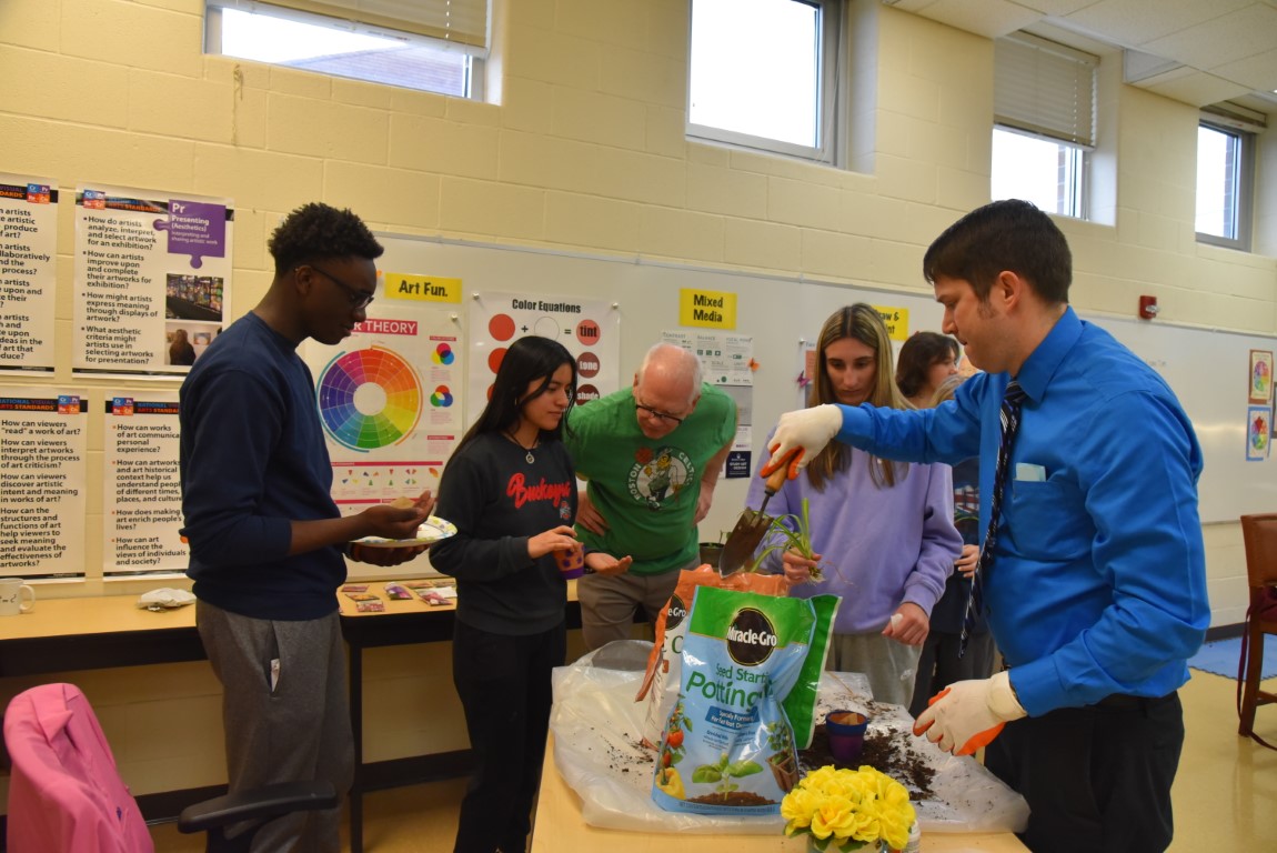 BishopWatterson's tweet photo. WELLNESS DAY
Body, Mind, Spirit: Catholic schools educate the whole person! Today's events were kicked off by national Catholic speaker Chika Anyanwu, who reminded students that God loves each of them dearly. @chikasworld https://t.co/IJacvtSwFv