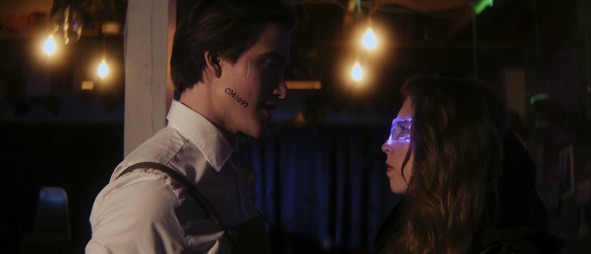 SNOW MUST FALL
United States, 2023
#shortfilm #scifi #drama #Robot 

Official Selection
the 4B Galactic Years #Fantasy #scifi Screenings #filmfestival
March 24th-25th, 2023

livescreeningsfilmfestival.com/event-details/…