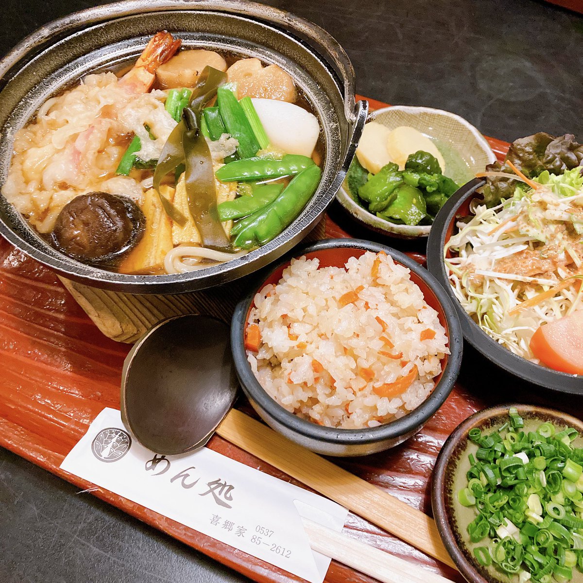 whitefalconyuk's tweet photo. 🍽2023.02.11 (土)🍽

子供の頃から大好きな鍋焼きうどん😋

#めん処喜郷家  #喜郷家  #うどん
#鍋焼きうどん  #すき焼きうどん
#静岡  #御前崎  #池新田  #浜岡 https://t.co/2cwh01lywY