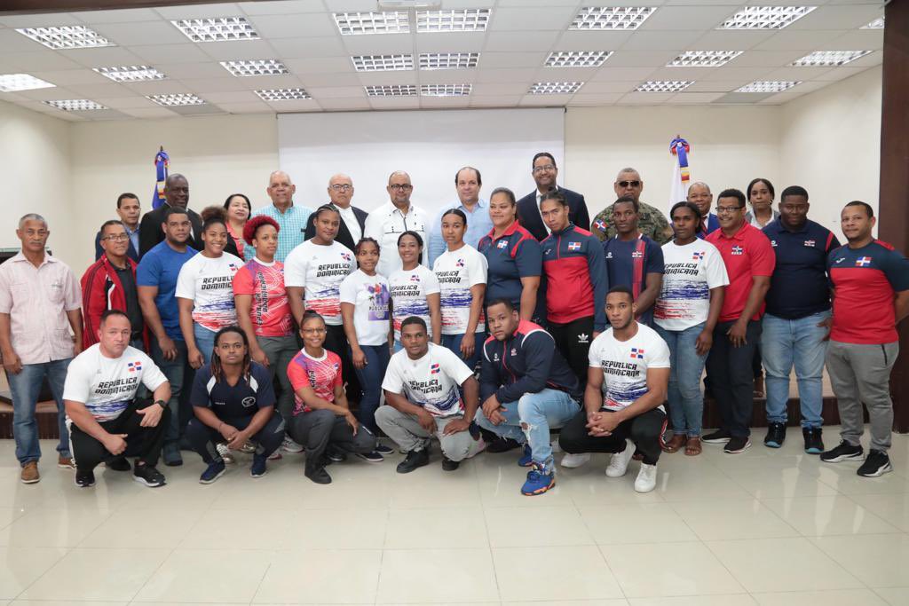 fdelamotard's tweet photo. Dicho evento se celebrará del 16 al 23 de abril en el pabellón José Joaquín Puello del Parque del Este y será el clasificatorio final con miras a los Juegos San Salvador 2023. 2/2

#HalterofiliaRD  #MIDEREC #EstamosCambiando #DeportePorElCambio #DominicanaAvanza https://t.co/JuV3rfzDdR