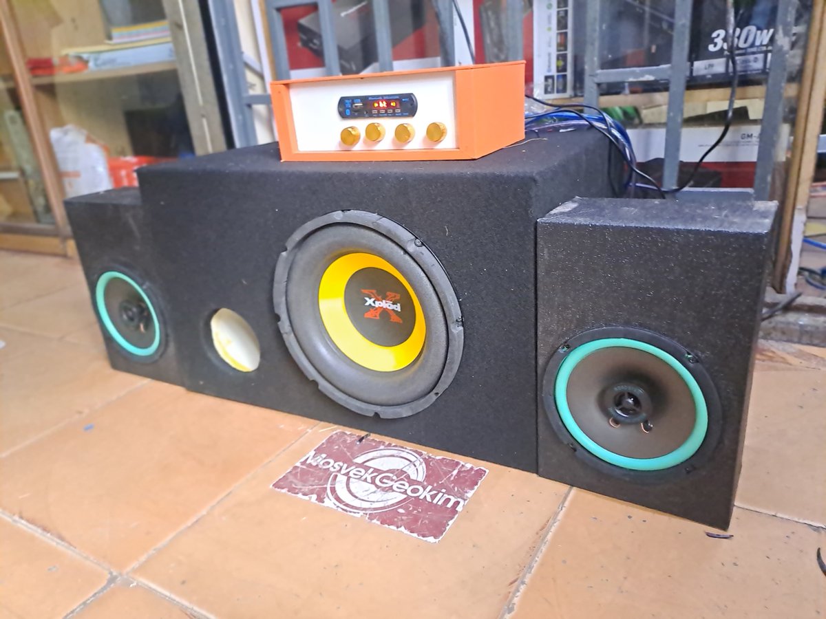 Mosvekgeokims's tweet photo. Xplod full system at only 13800/=.
we're located in Nairobi along sheikh kharume Road young business centre building first floor shop number 101 
 https://t.co/QeQKAdVBKY https://t.co/9lV80dTRbj