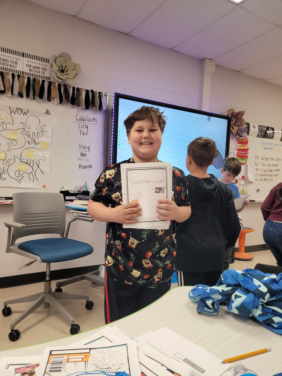 MsOsher's tweet image. Sharing our fairy tale stories for our last unit of @AmericanReading with the class. We made comic books, traditional stories, audio books, puppet shows, stop motion and readers theaters to help our stories come to life!!!!! @D45North @D45Schools #presentationtime #proudwork