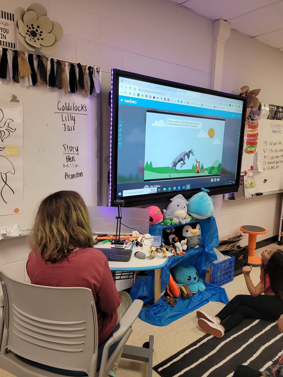 MsOsher's tweet image. Sharing our fairy tale stories for our last unit of @AmericanReading with the class. We made comic books, traditional stories, audio books, puppet shows, stop motion and readers theaters to help our stories come to life!!!!! @D45North @D45Schools #presentationtime #proudwork