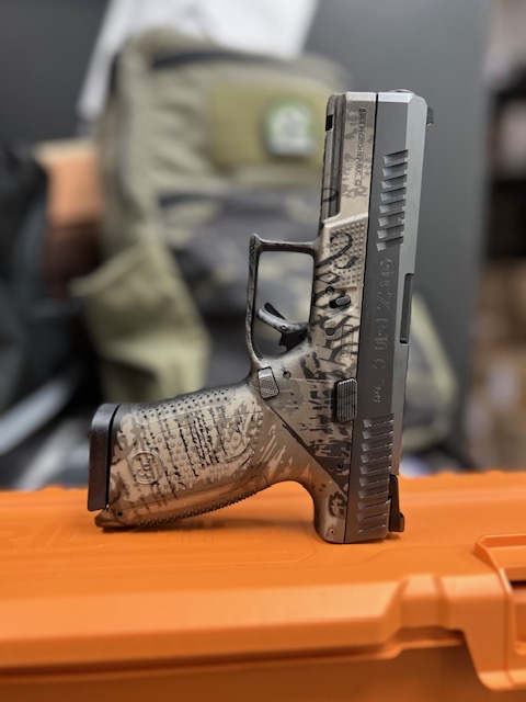 TSRQC's tweet photo. A special edition CZ P-10C 9mm 🇺🇸  

#theshootingrange #fyp #guns #2a #america #shallnotbeinfringed #firearms #czp10c #czusa #9mm #wethepeople https://t.co/kMoymlZKWb