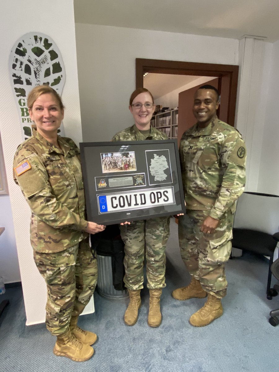 majoracheever1's tweet photo. @ArmyMedicine #SoldierForLife #WomenWarriorsWrite #ArmyNurseCorps  Share your stories 🇺🇸💫 https://t.co/ivMzVBcBe9