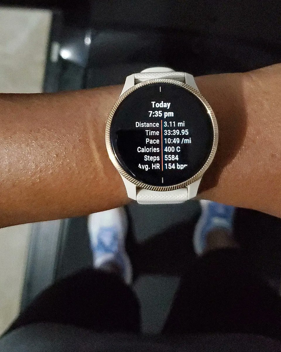 crys1788's tweet photo. Running over this hump...🐪 #run #runner #runnersofinstagram #runningmotivation #womensrunningcommunity #motherrunner #bgr #stilettorunning #stilettorunningambassador #garmin #garminvenu #garminrunning #garminfitness #beatyesterday #leagueofgarmin
#fitover40
#workoutWednesday https://t.co/UEndyKBP8M