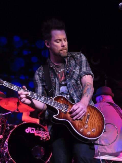 NyCArole426's tweet photo. #OnThisDay2015 @thedavidcook ♥️🎶 photo by:  #CougarsForCook  🙃 https://t.co/UPU5VwcqX2