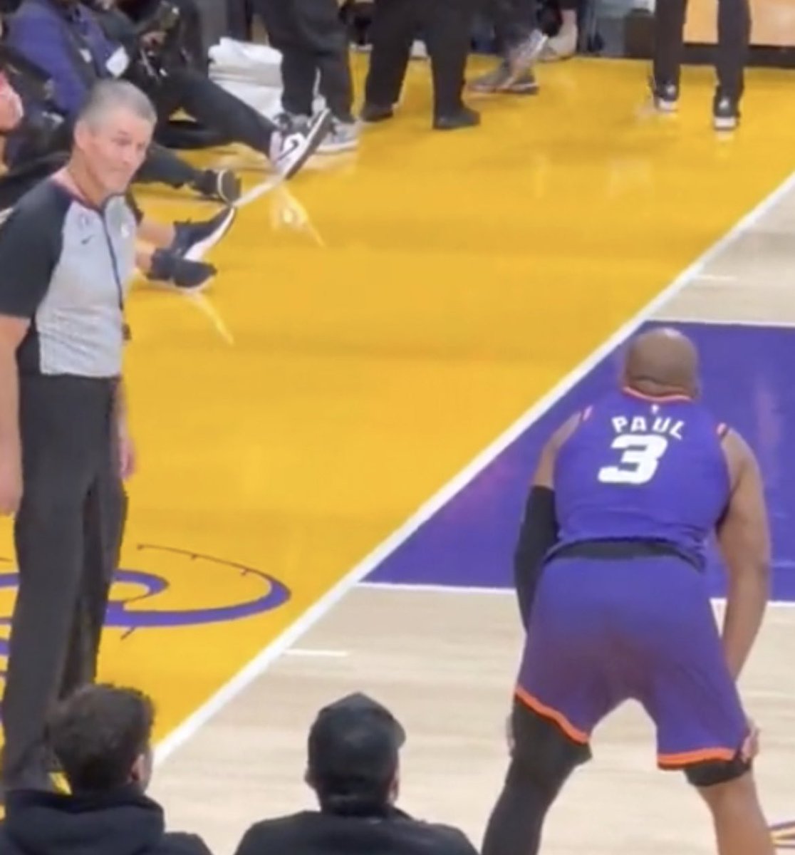 ᴅ ʀ ᴇ ᴡ tweet media