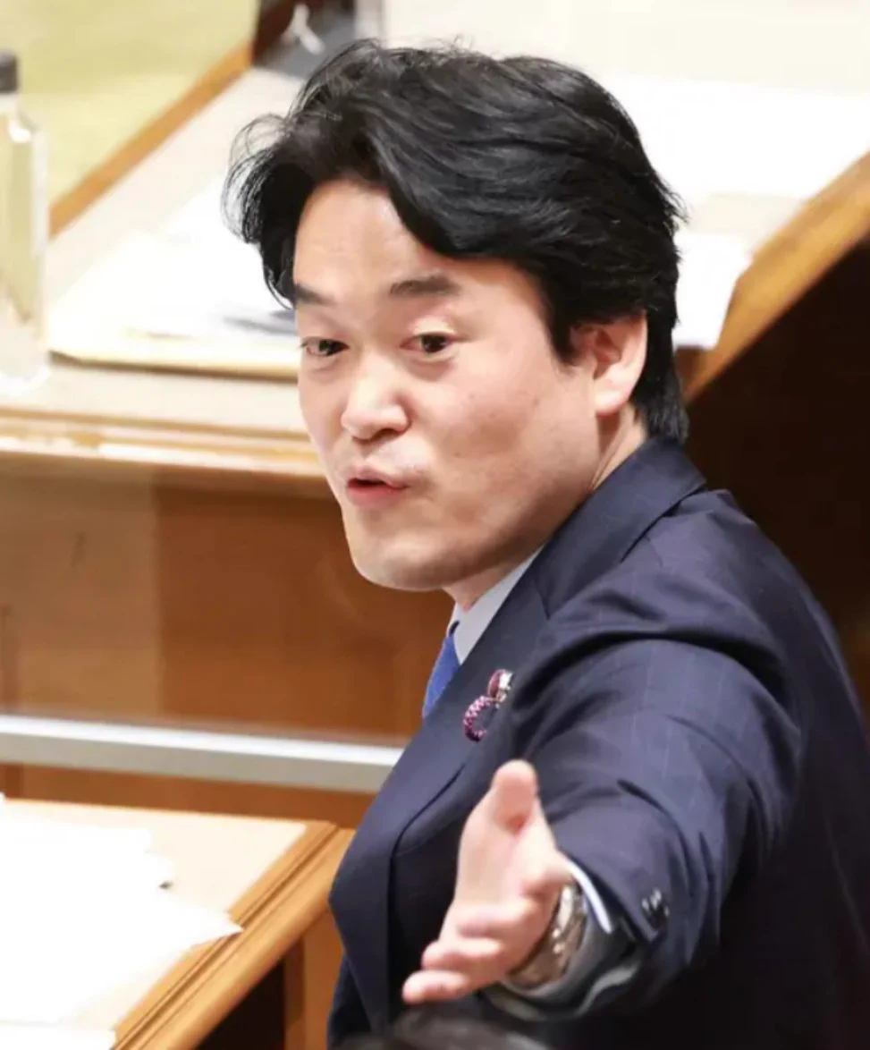 小物界の立憲と学ぶ。
小西、中西、大西。  