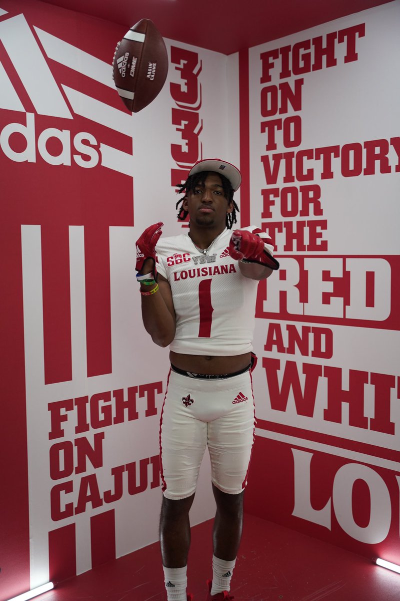 neew_era9's tweet photo. Had an amazing time today at the University of Louisiana Lafayette🌶️, Big shout-out to @coachmbergeron @leg12tim for having me down, can't wait to get back⚜️. @MeshAcademy @shayhodge3 @ESPN3ALLDAY @Jr1Magee https://t.co/TrdomdnGBX
