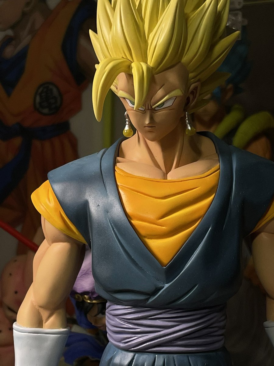 龙珠重涂分享
超级贝吉特 白膜
涂装：PASK