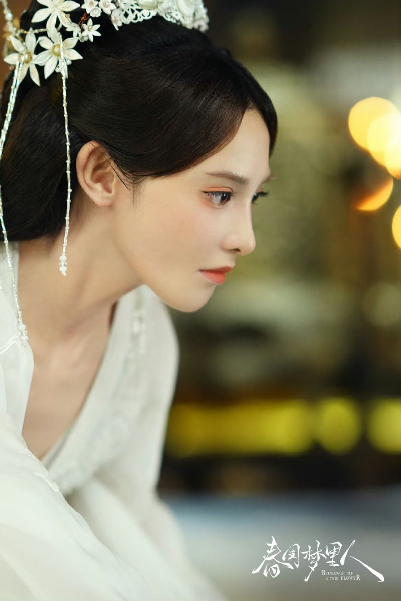 PengxiaoranTH's tweet photo. 🌷20230321 Weibo update

"สตรีที่มีพิษร้ายแรงที่สุดในเมืองหลวง" เนี่ยซางอวี๋ #เผิงเสี่ยวหร่าน ล็อควิดีโอ📺 @WeTVThailand มาดูที่จากความรักเปลี่ยนเป็นความเกลียดชัง

#คู่บุปผาเคียงฝัน #RomanceofATwinFlower #春闺梦里人 
#pengxiaoran #彭小苒 https://t.co/wNdAIQr9vf