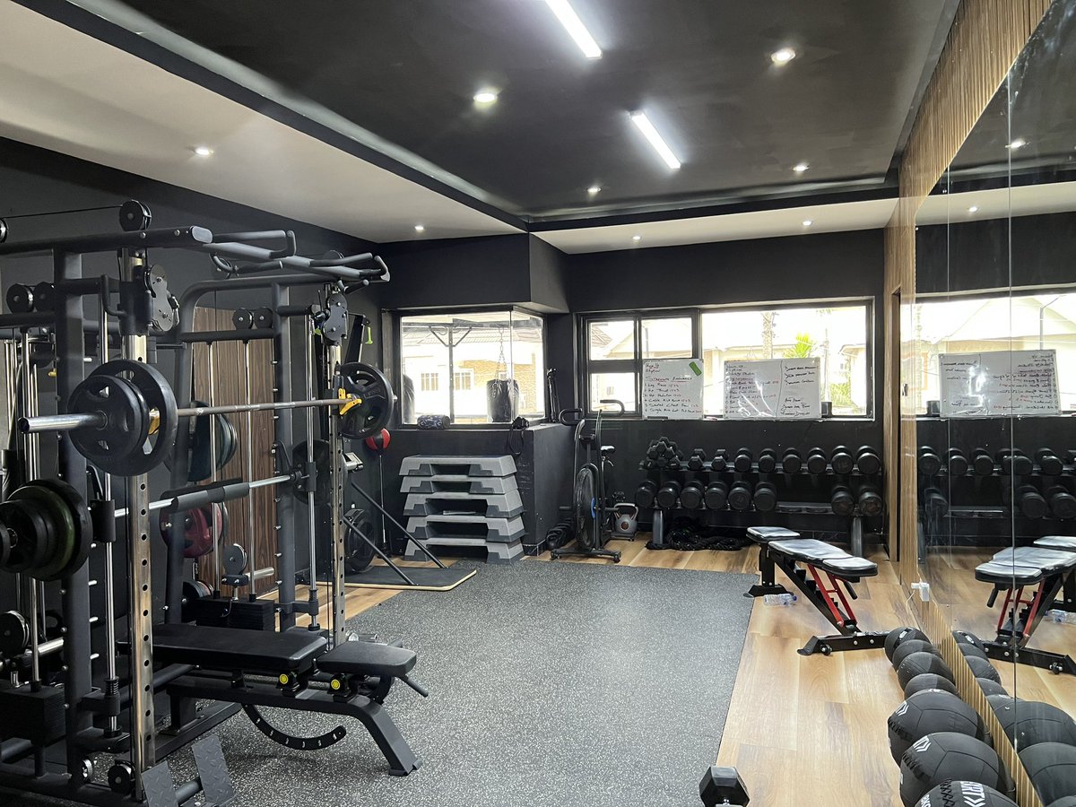 FitTechBro's tweet image. Introducing EXERT FITNESS CLUB @exertionlabsng 
A boutique facility offering best in class fitness services ranging from our core service; private personal training, to group fitness classes, healthy meals via our Café and ancillary services like meal plans, physiotherapy et al