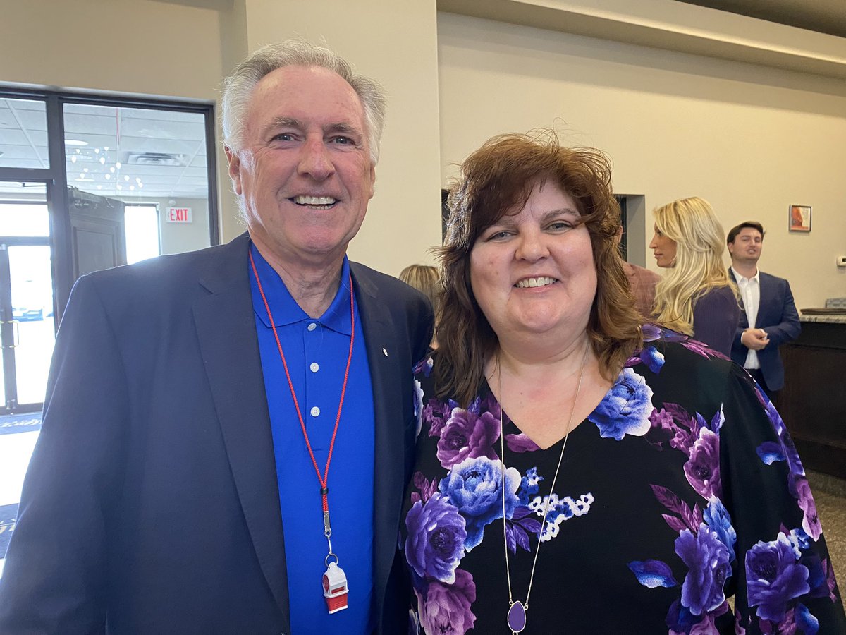hallmfgconsult's tweet photo. Happy to attend @CCStoneyCreek Game Changers luncheon today with @ronfoxcroft and @DaveFoxcroft of @fox40whistle!!! “Pick a good mentor” and “surround yourself with smart people” were 2 fantastic takeaways!! @burlingtoncofc https://t.co/B7ioAXXrvD