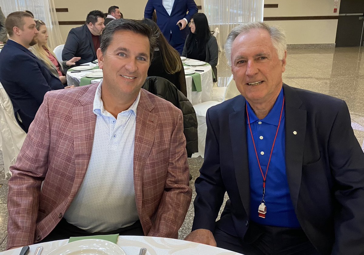 Happy to attend @CCStoneyCreek Game Changers luncheon today with @ronfoxcroft and @DaveFoxcroft of @fox40whistle!!! “Pick a good mentor” and “surround yourself with smart people” were 2 fantastic takeaways!! @burlingtoncofc