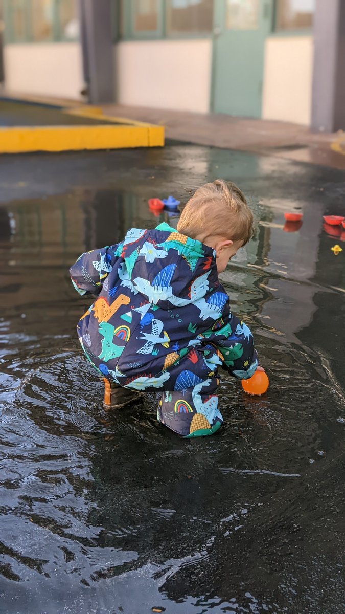 PreSchoolFamily's tweet photo. What do you do when the infant/toddler play yard fills with a fun puddle? Well, you add cute little people, ducks and boats and oh so much fun! The squeals of joy, laughter and giggles from adults and observers = a fantastic day! 

#learningthroughplay
#toddlerlife
#waterplay https://t.co/g4onScbSwz