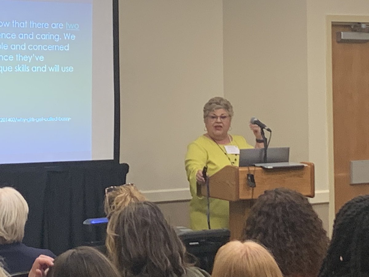 RValentinED's tweet photo. Another successful year of  empowering women at the 5th Annual Women Leading Delaware Education Conference #WomenLeadDE @KellyPHorner @jowilson4139  @atraversDE @AmyNovosel #kendrawashingtonbass #dasl https://t.co/OyIsgQp1QJ