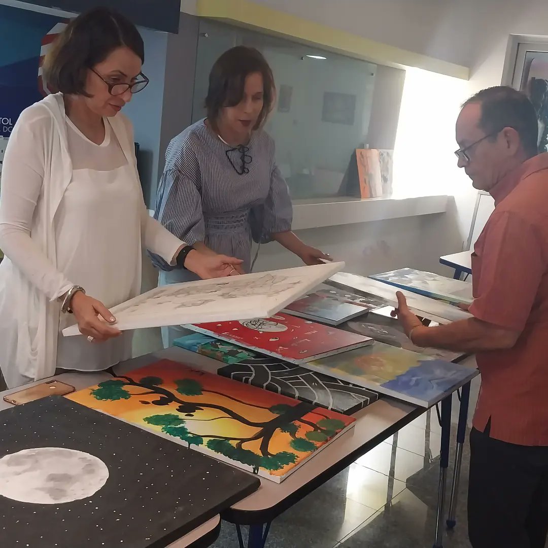 elmaczul's tweet photo. especialmente a Jesús Ramón Amado, Director de Cultura del CEVAZ
#Escolarte #Cevaz #Educación #CoordinacióndeEducacion #MACZUL https://t.co/sVnlm2oqEU