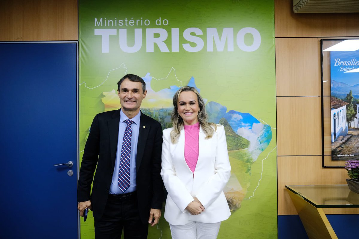 Recebi o deputado federal @romeropb2011, presidente da Comissão de Turismo da Câmara dos Deputados. O Congresso Nacional será um importante parceiro no fortalecimento do turismo e pode nos ajudar na recomposição orçamentária do Ministério do Turismo.
