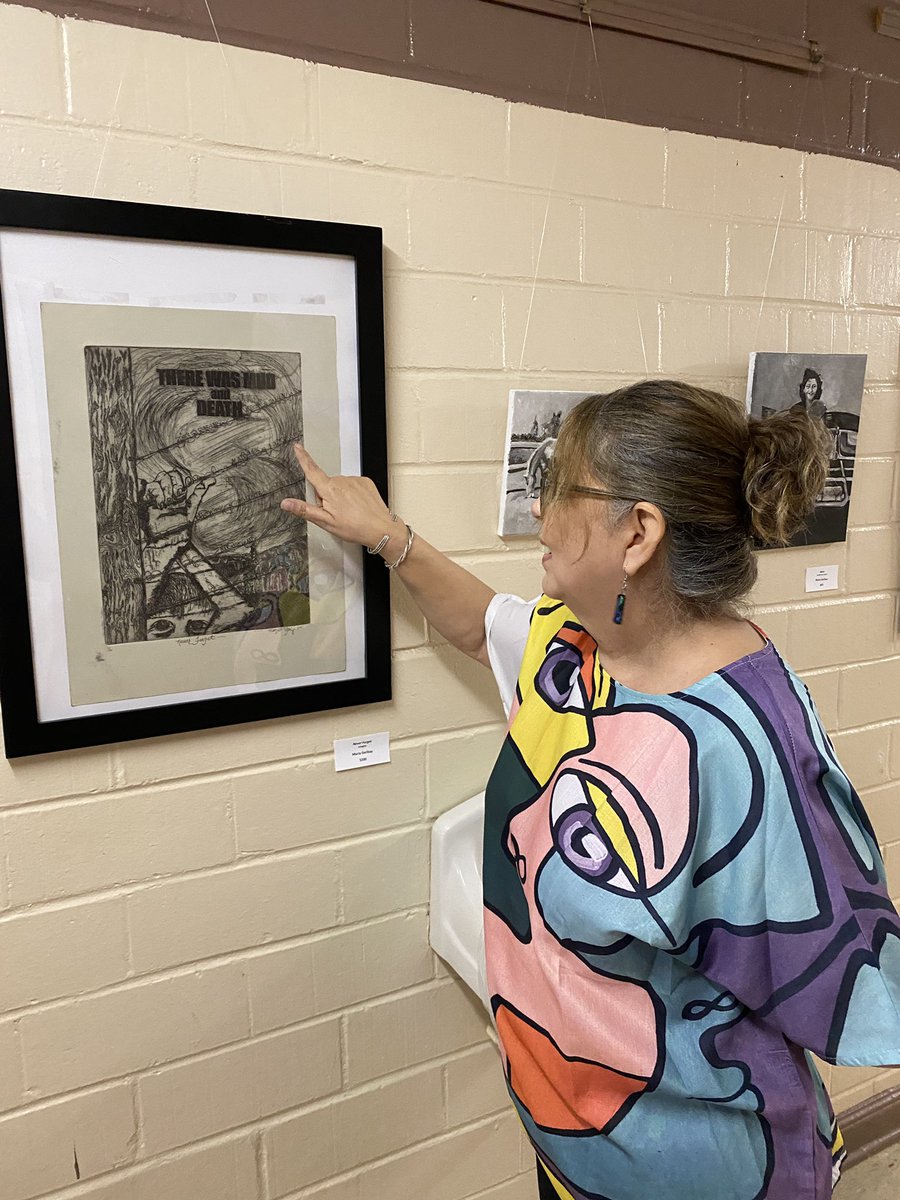 SMCISDFineArts's tweet photo. A great cultural expression through art by @Travis_SMCISD Art Teacher Mary Garibay and Ms. Coleman’s 3rd grade students.  Thank you @CentroC36691182
for hosting and for your support for our San Marcos students!! https://t.co/c72kuy2psQ