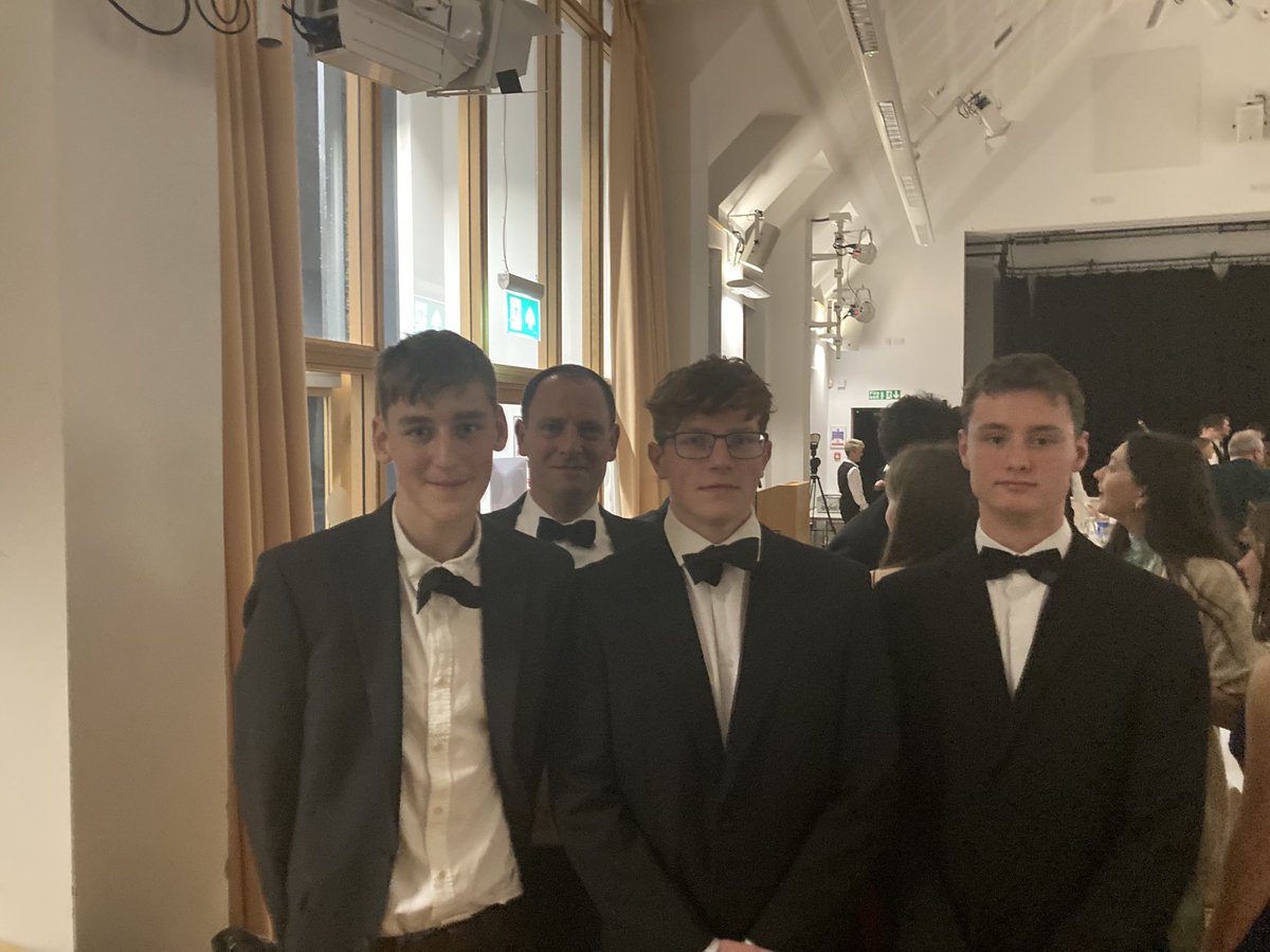 What fine company at ⁦<a href="/SherborneCCF/">Sherborne School CCF</a>⁩ annual dinner. They are all so tall. ⁦<a href="/SherborneSchool/">Sherborne School</a>⁩ ⁦<a href="/SherborneGirls/">Sherborne Girls</a>⁩