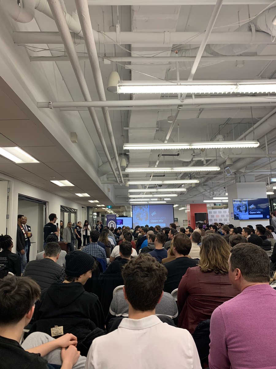 ST4M1NA's tweet image. Community here is hugeeee #techto