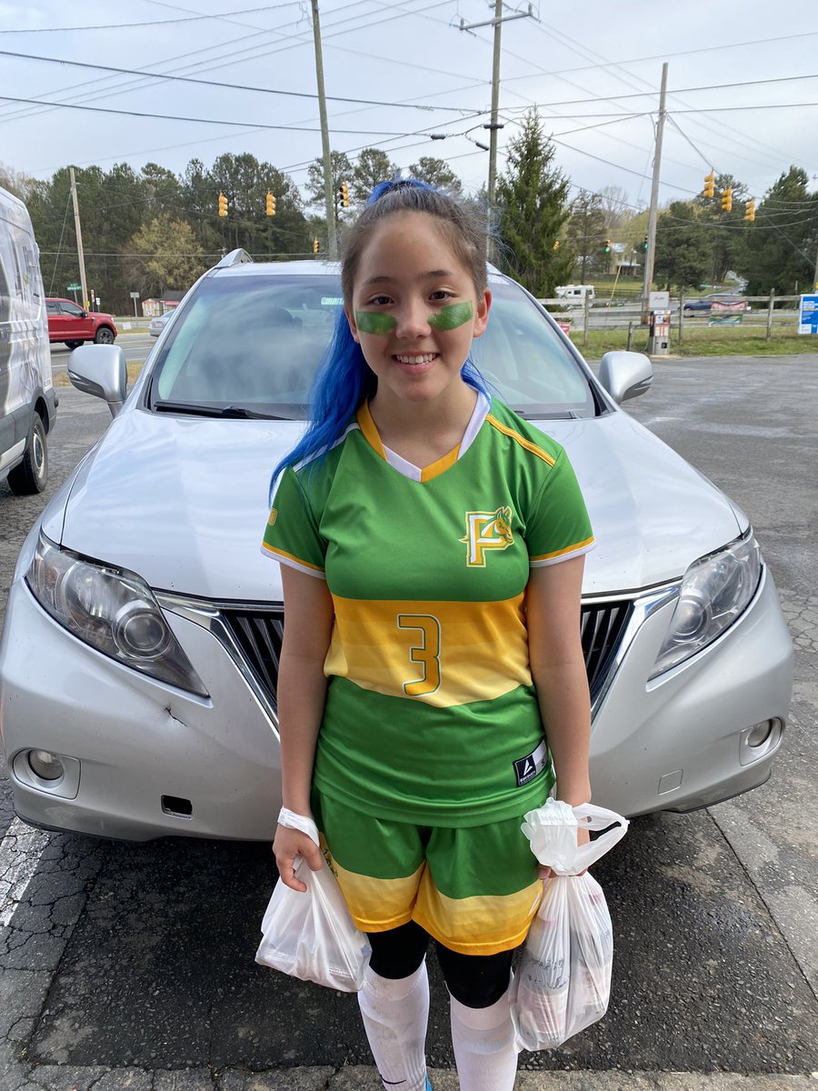TheRealTonyHuey's tweet photo. First full middle school game, coming off injury, and gets a goal on a free kick! Sheβs a goalkeeper normally, so opportunities donβt come often. #tribe29 #futureNole https://t.co/KiCDloXHes