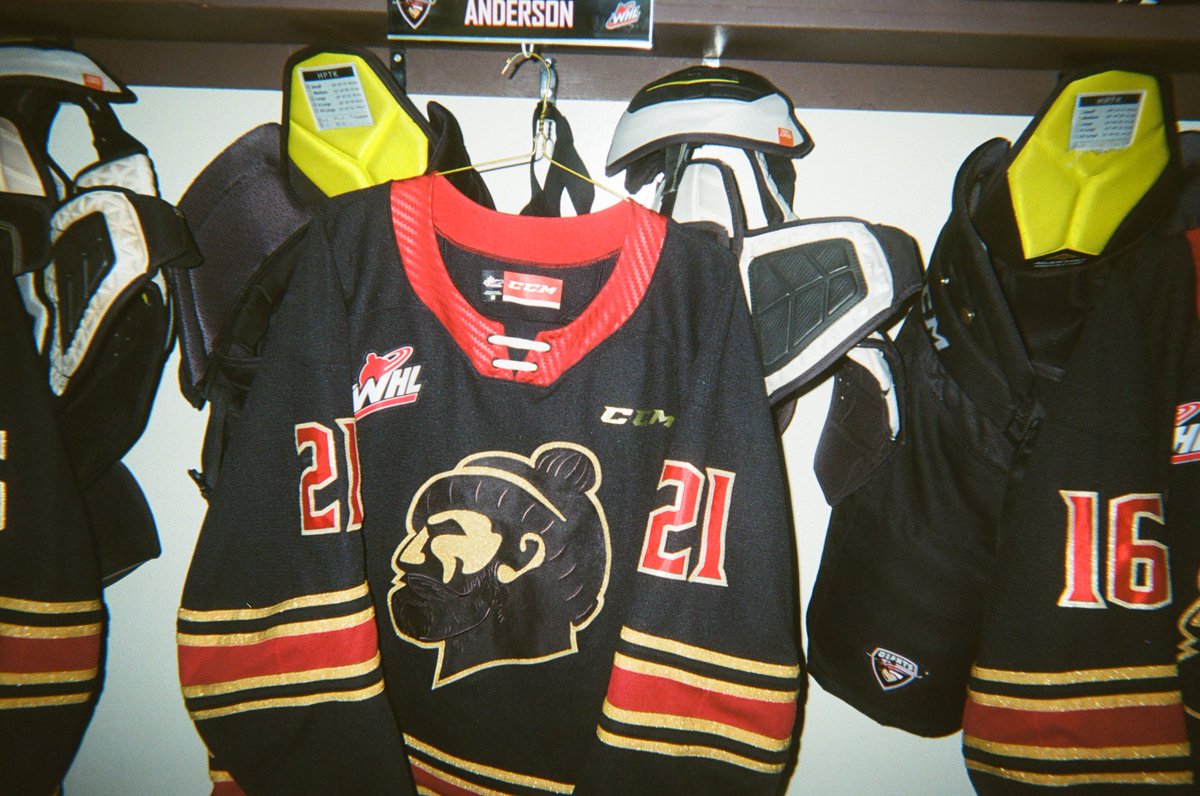 Postcards from Andy 💌

We cannot wait to see you all at our Fan Appreciation Night on Friday!