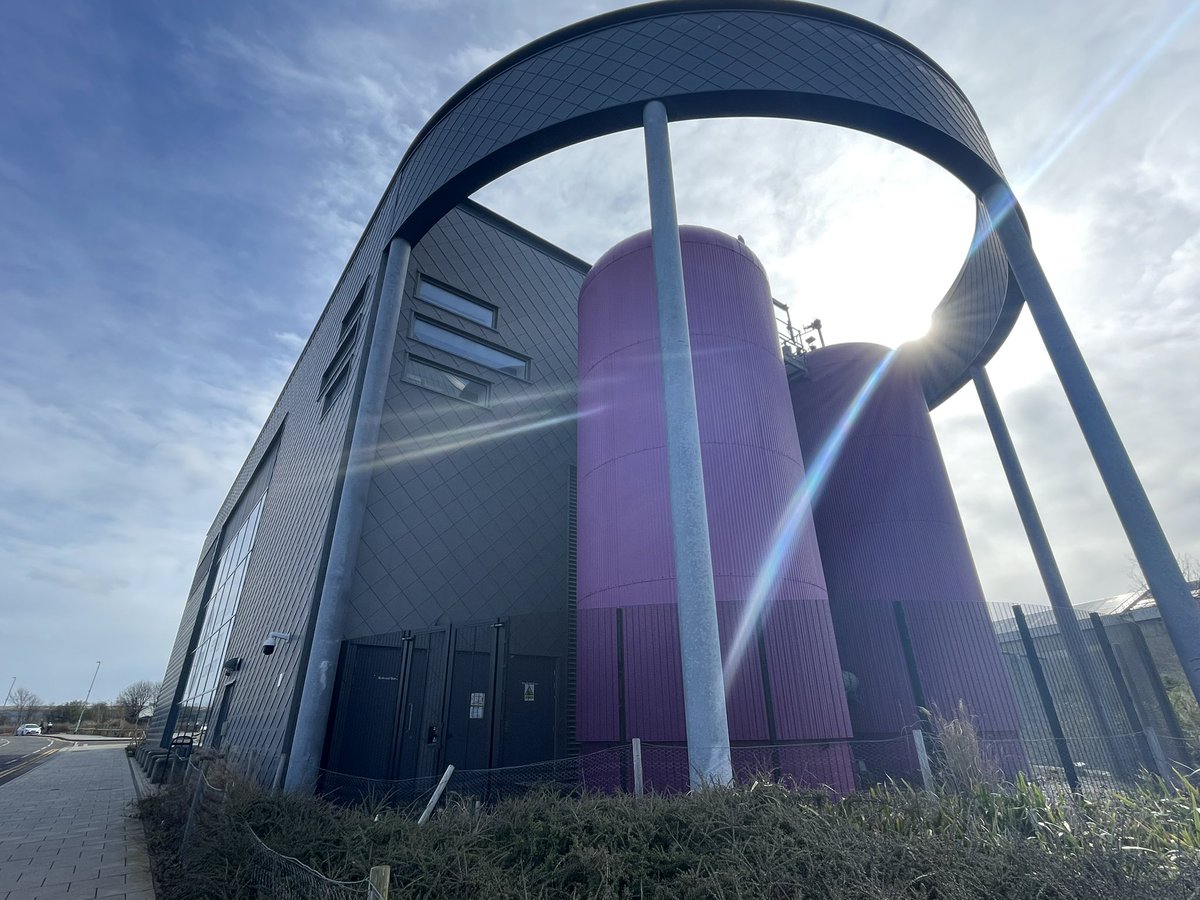 ReceveurMylene's tweet photo. Very exciting day in sunny Gateshead today with the @CoalAuthority to see the drilling progress for the Living Lab, including some sensor testing and a tour of the Gateshead District Energy Scheme with #MineWaterHeat specialists Dan Mallin Martin and Dr. Adams @BritGeothermal https://t.co/d5IrmKOBlJ