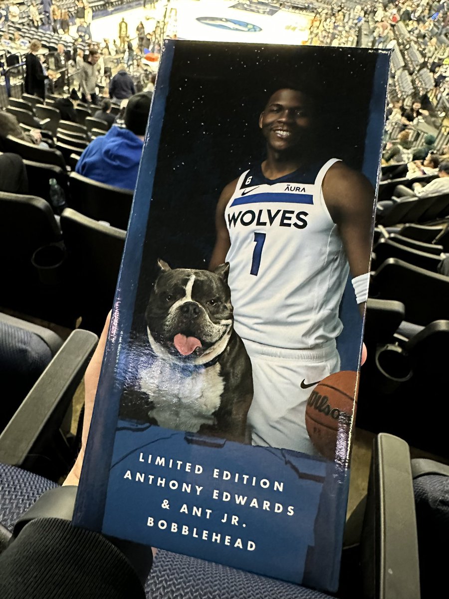 KongSota's tweet photo. KAT is back! And it’s Ant/Ant Jr bobble head night! Go Wolves! 🐺🏀👏🏽
#WeAreKong #OneMN #KATIsBack #RaisedbyWolves #GoWolves https://t.co/GwLPsQcCZa