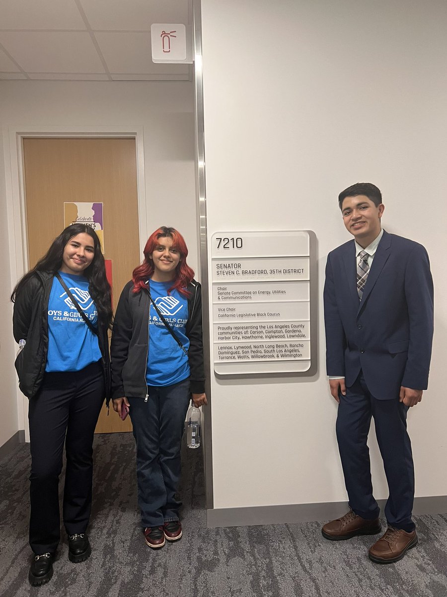 BGCofCarson's tweet photo. Thank you to @AsmMikeGipson @AsmLowenthal @AsmMuratsuchi @asmstevenbradford for hosting our Youth of the Year participants! Our members know that #afterschoolworks! https://t.co/s5rfWnPPvO