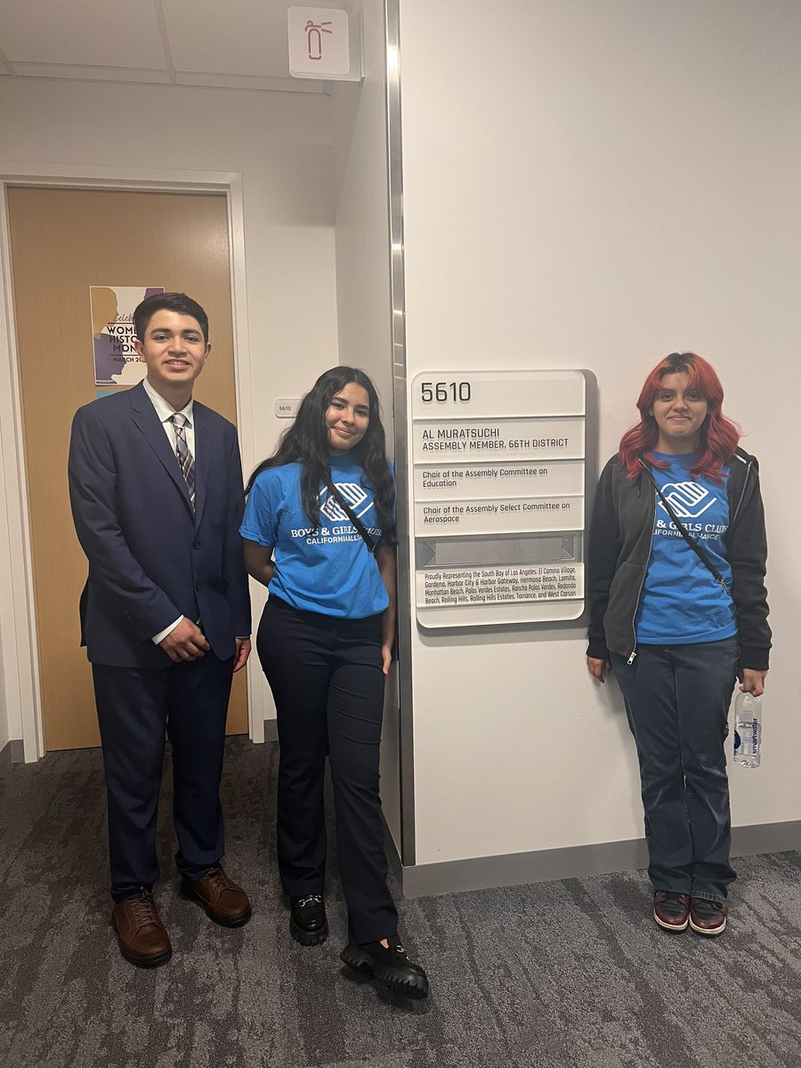 BGCofCarson's tweet photo. Thank you to @AsmMikeGipson @AsmLowenthal @AsmMuratsuchi @asmstevenbradford for hosting our Youth of the Year participants! Our members know that #afterschoolworks! https://t.co/s5rfWnPPvO