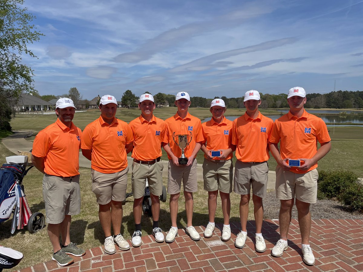 MCJagsGolf's tweet photo. St. Andrews Invitational champs ✅      4th  win of the season ✅                        4th team total of even par or better✅   4 golfers shot even par or better✅   Jags were led by freshman Tucker Gutierrez who shot -5 (67)! #GoJags https://t.co/CMFY1om3f9