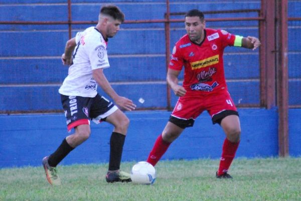 freddyvira's tweet photo. LCF: En un entretenido partido empataron Cambá Cuá y Sacachispas
https://t.co/ThWdoFxt1m
@Ligacorrentina_ #3rafecha #1raA #LCF #TorneoPilcheriaMely #Sacachispas 2 - @ClubCambaCua 2 https://t.co/7wUQqXuCxQ