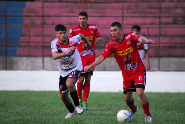 freddyvira's tweet photo. LCF: En un entretenido partido empataron Cambá Cuá y Sacachispas
https://t.co/ThWdoFxt1m
@Ligacorrentina_ #3rafecha #1raA #LCF #TorneoPilcheriaMely #Sacachispas 2 - @ClubCambaCua 2 https://t.co/7wUQqXuCxQ
