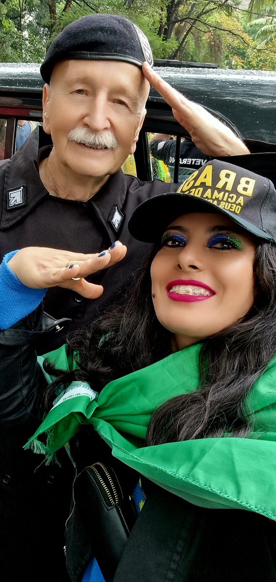 JessykaMello19's tweet photo. Pessoal, não está sendo fácil reerguer novamente depois de várias contas banidas ano passado. Quem puder me ajudar retuitando, assim chegarei mais fácil ao alcance das pessoas. Desde já agradeço a todos 🙏🙏🙏 https://t.co/2K524oLrVE