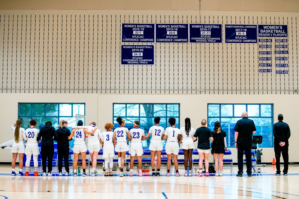collincollege's tweet photo. The Lady Cougars fall to Cochise College 63-52 in the 2023 NJCAA National Tournament. 

Congratulations on a great, historic season! We are so proud of you. #CollinGoesToNationals #CollinCollege #LadyCougars https://t.co/HEnADEfZYK