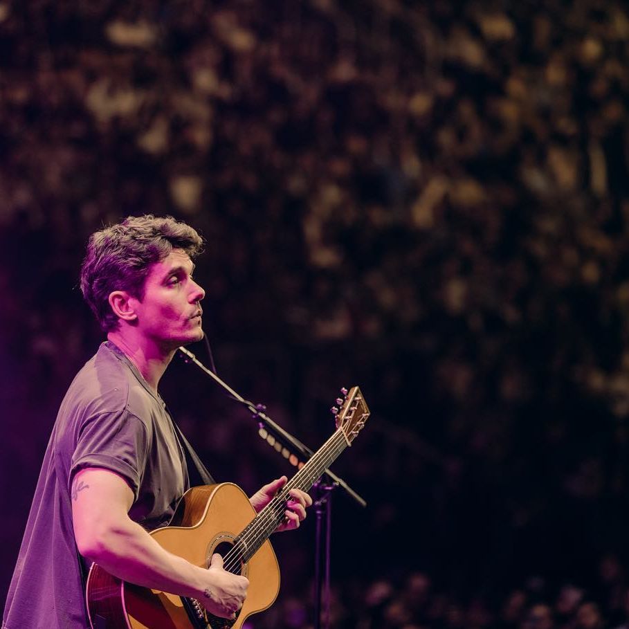 JohnMayer's tweet photo. Solo tour, Toronto, Ontario - in the groove the entire time. Such fun. Detroit tonight… what should I put on the setlist? https://t.co/eFUkvaBQ74