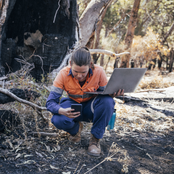AusGovMediaTech's tweet photo. Regional, rural, remote & First Nations communities will benefit from improved communications thanks to new grant opportunities.
New funding is available under the #RegionalConnectivityProgram & #MobileBlackSpotProgram.
More information & to apply, visit https://t.co/pRcn4RmVI0 https://t.co/GMxQWVLcOR