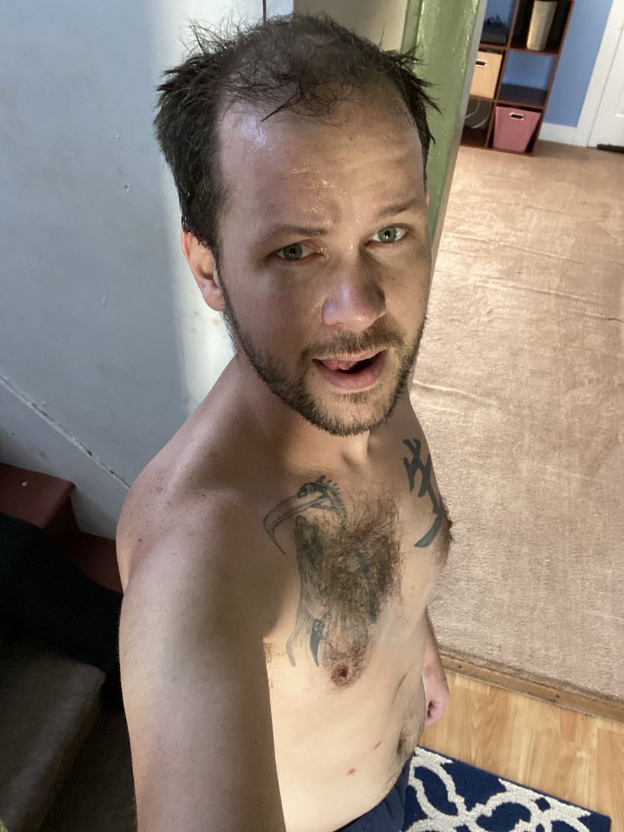 Sameb271's tweet photo. It’s hump day so sweat it out! https://t.co/RynSs3pwg6