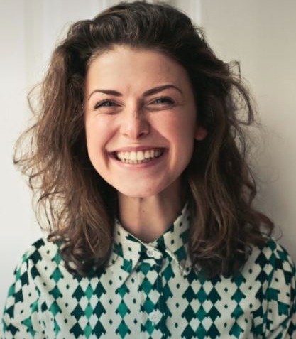 Being kind benefits everyone, including you! Ever notice how it feels good to do something good? Random acts of kindness benefit you more than you may realize. Even a smile can go a long way!