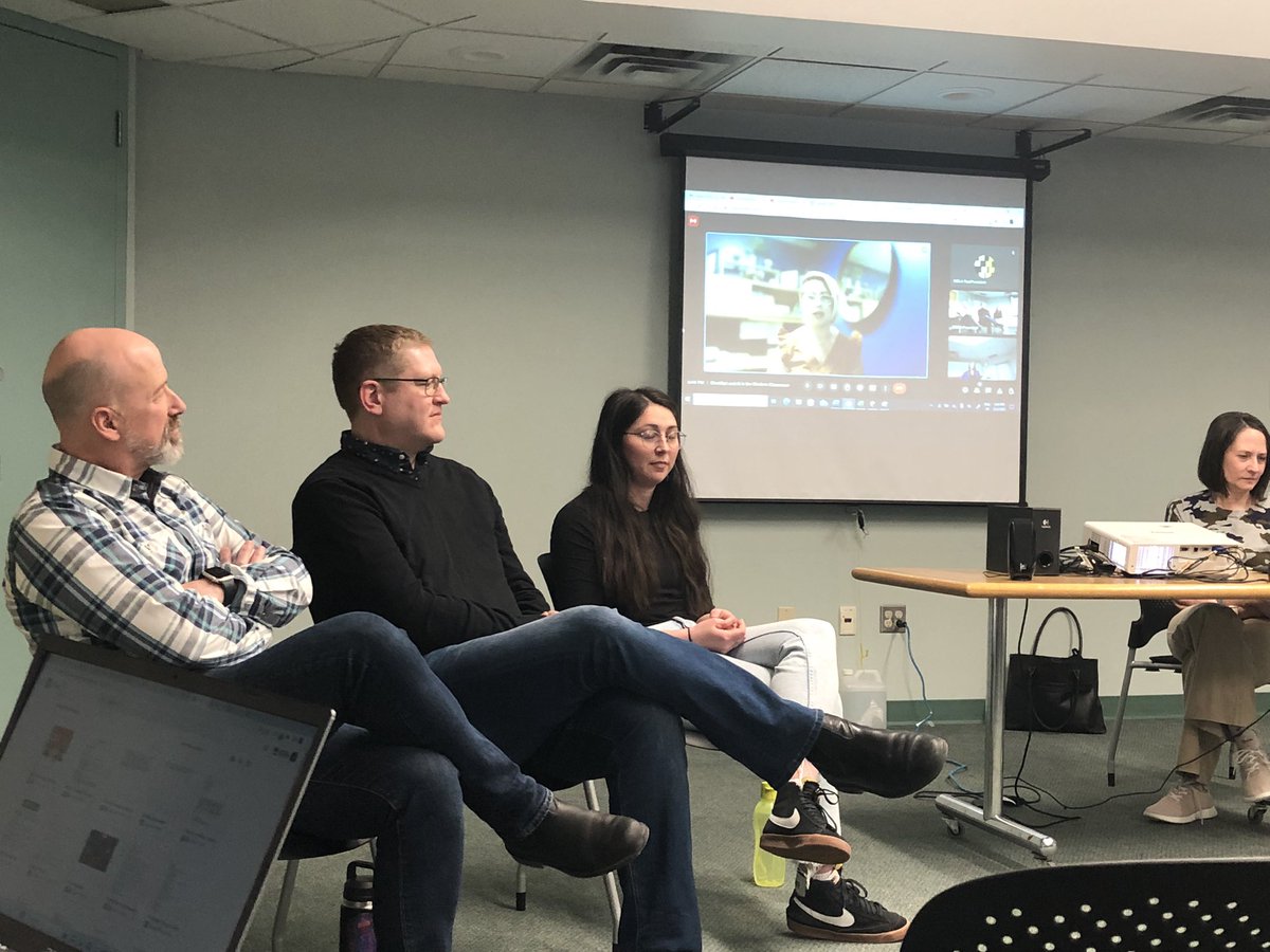 Our panelists are sharing some of the great ways they have used #ChatGPT, including personalized stories, website building, trip planning, and rubric building. 
#MSLAlitforum