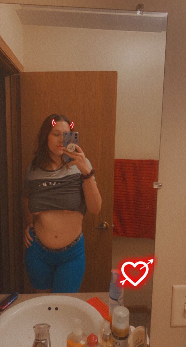 um_its_em_'s tweet photo. https://t.co/fL2mtvzjEG subscribe for only $7 😏 limited time babes 😉 https://t.co/RtmRa7cMUx